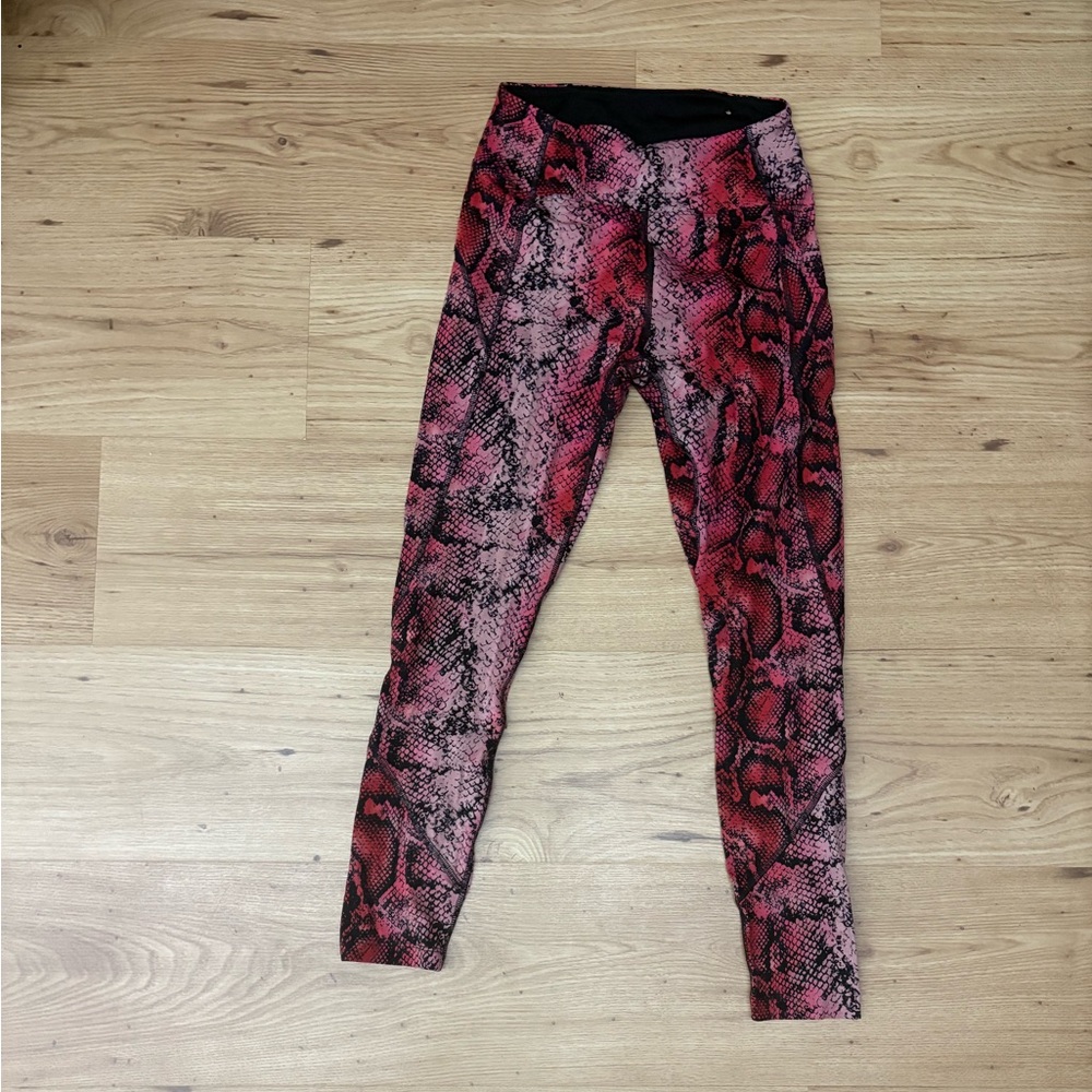 Victoria Secret PINK Sport Snakeskin Leggings